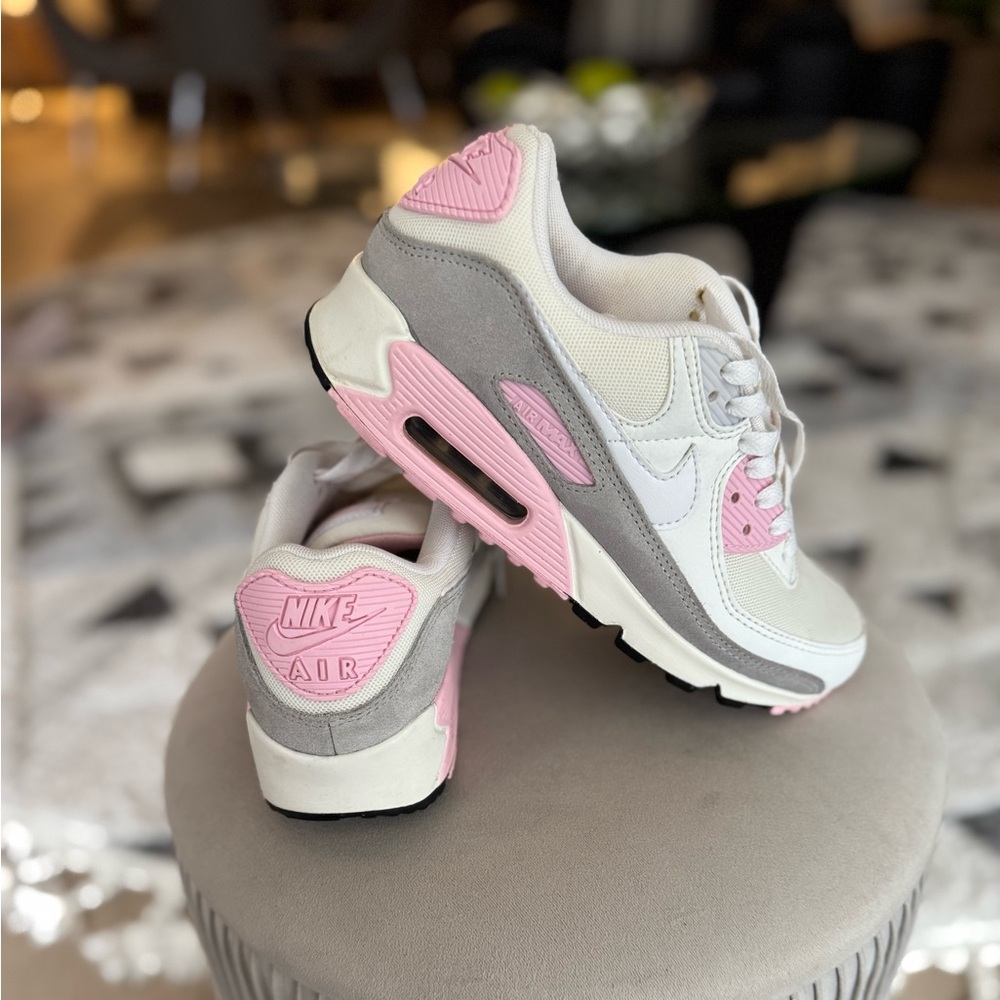 Women's Nike Air Max SC Leather Sneaker.